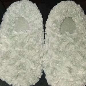 Brand New Sage Green (look gray) Warmies Size 6-10 One Sz fits most